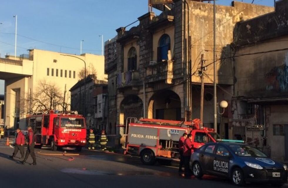 Detuvieron a un hombre por el incendio del conventillo de La Boca