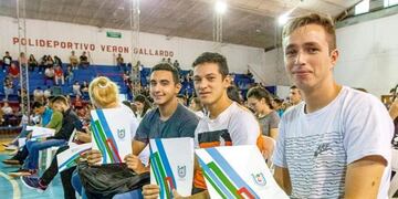 Los ingresantes se reunieron en el polideportivo municipal de San Vicente\u002E