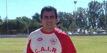 Pisando los 50, el Diablito volvió a las canchas\u002E