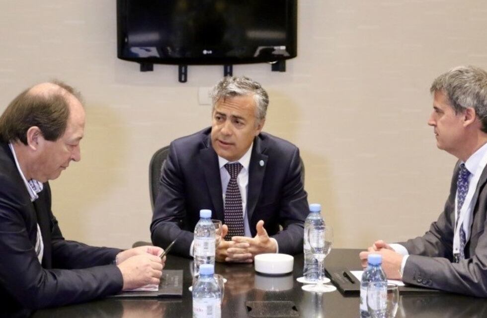 Reunión clave entre Cornejo, Sanz y Prat Gay