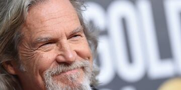 (FILES) In this file photo taken on January 6, 2019 US actor Jeff Bridges arrives for the 76th annual Golden Globe Awards at the Beverly Hilton hotel in Beverly Hills, California\u002E - US actor Jeff Bridges announced on Twitter on October 19, 2020 that he has been diagnosed with Lymphoma\u002E (Photo by VALERIE MACON / AFP)