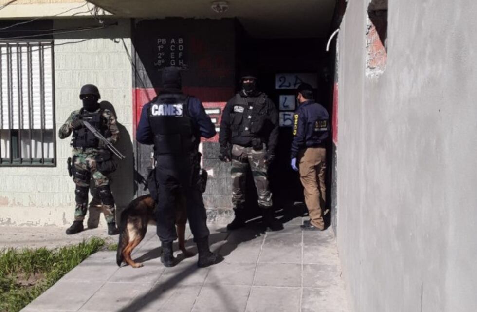 Golpe al narcotráfico en Caleta Oliva