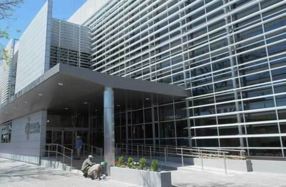 Un hombre ebrio le dio una paliza a su mujer y le rompió el brazo