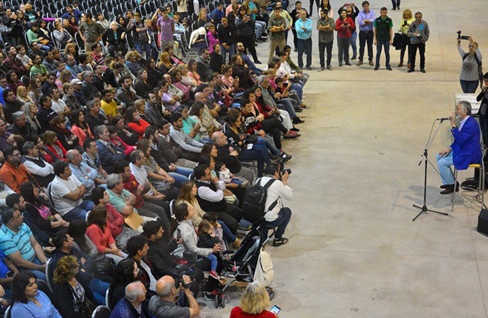 "San Luis Te Cuida": más de mil comerciantes de Pueyrredón recibieron sus cheques