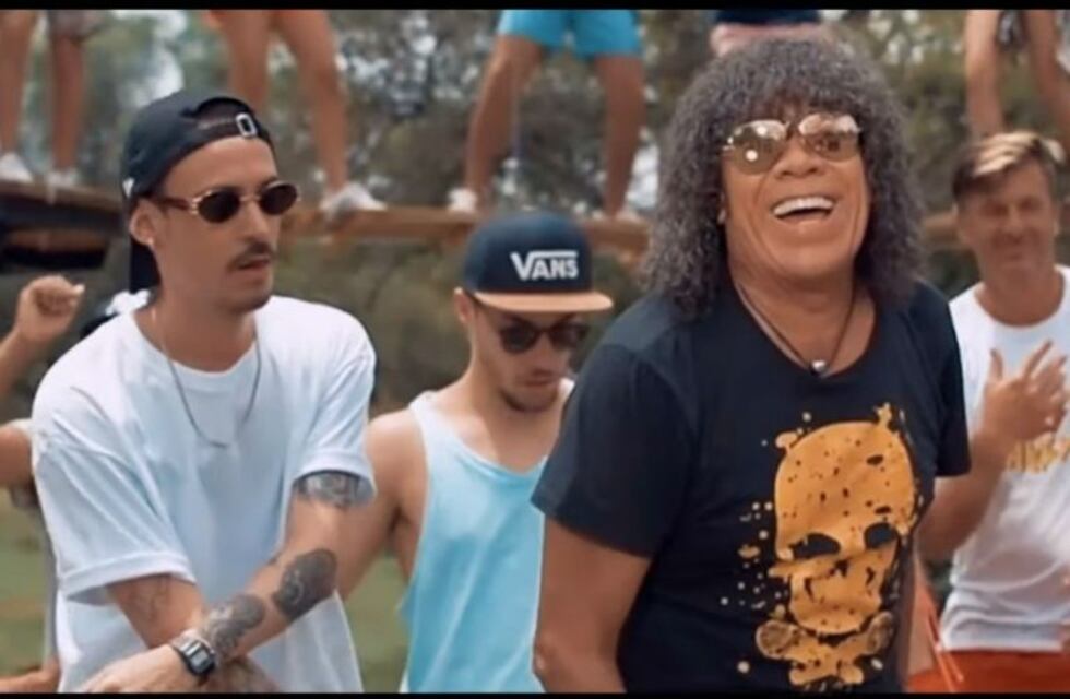 La Mona Jiménez presentó el video de "Ay mama mía"