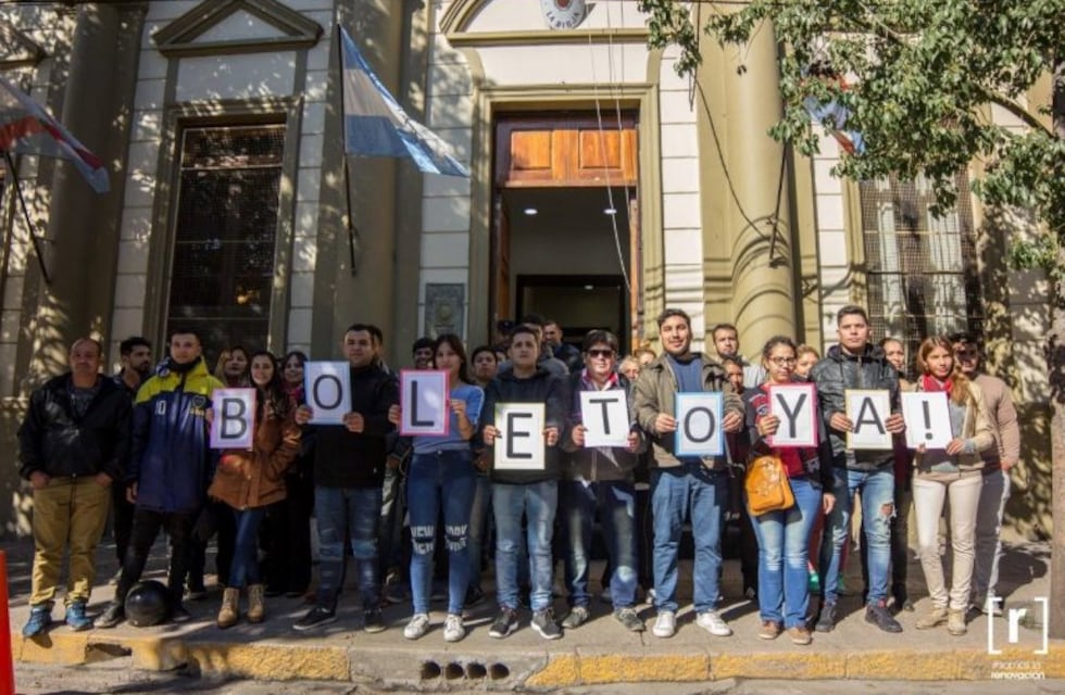 "El Intendente dejo sin vigencia el boleto estudiantil gratuito"