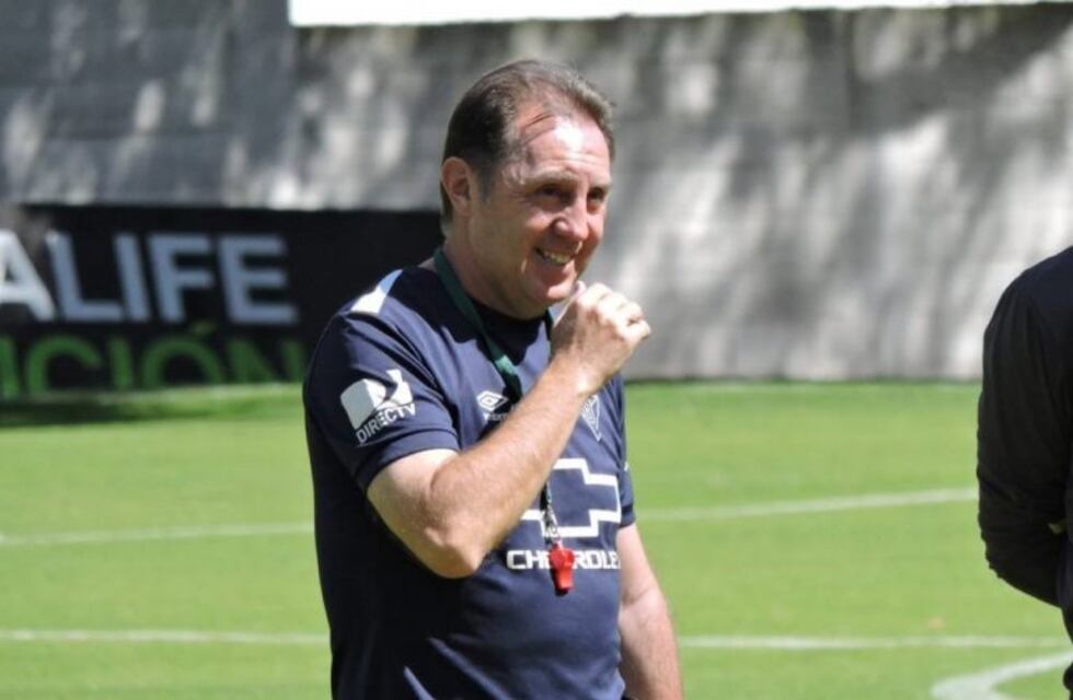 Álex Aguinaga: "Zelarayán es un jugadoraso"