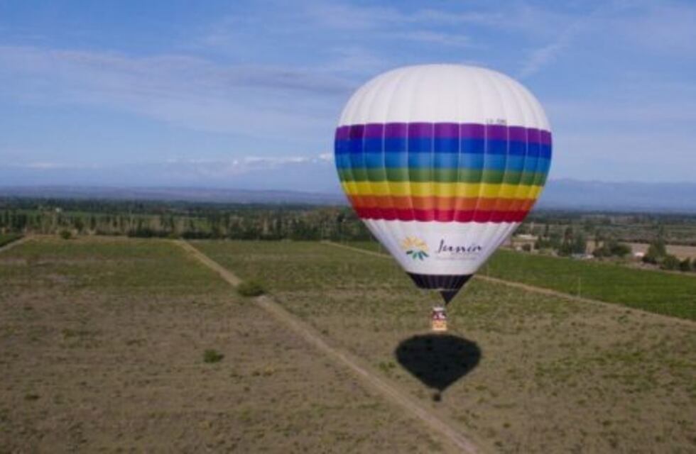 El municipio de Junín promociona sus paseos en globo aerostático