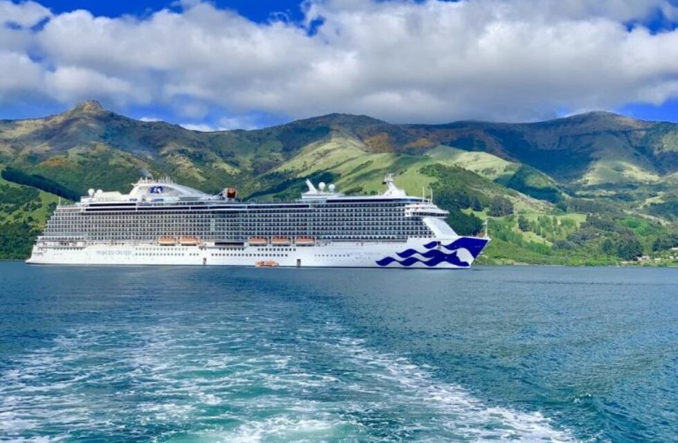 Ushuaia recibió al "Royal Princess",el gigante del mar