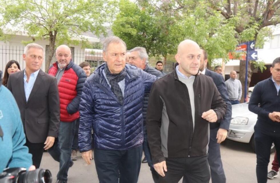 Schiaretti llegó a Carlos Paz y firmó un nuevo convenio por cloacas