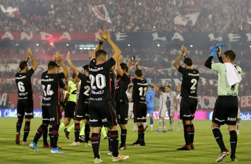 Newell's acordó con el plantel rebajar sueldos por dos meses