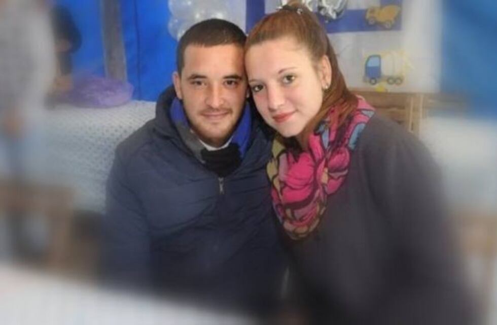 Una adolescente murió y su novio resultó gravemente herido en un choque en el norte provincial