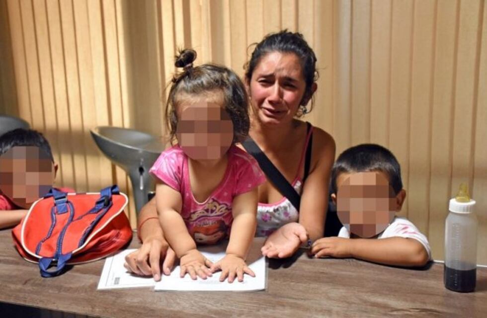 Su marido le pega y para pedir ayuda viajó a dedo casi 250 km
