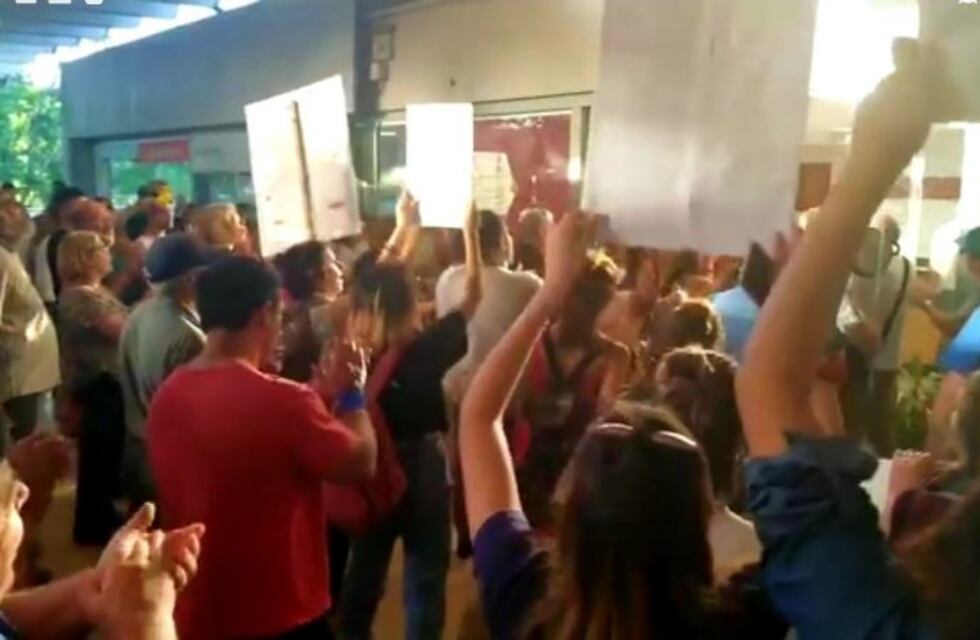 Carlos Paz: vecinos protestaron en repudio al presupuesto 2020