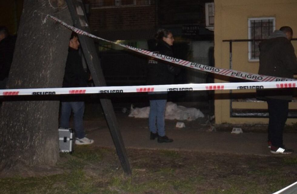 Ejecutaron a un joven delante de su hijo cerca de la cabecera de la autopista Rosario-Córdoba