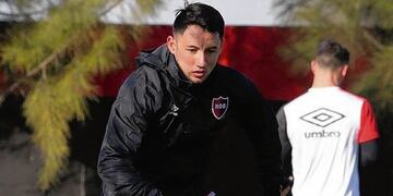 Iván Piris se va de Newell's\u002E (Archivo)