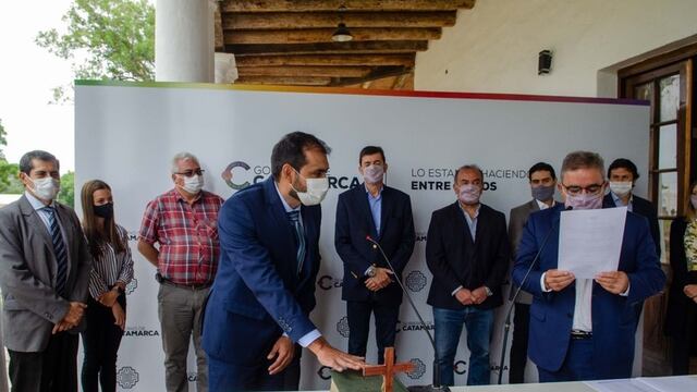 Tomó juramento el nuevo ministro de trabajo