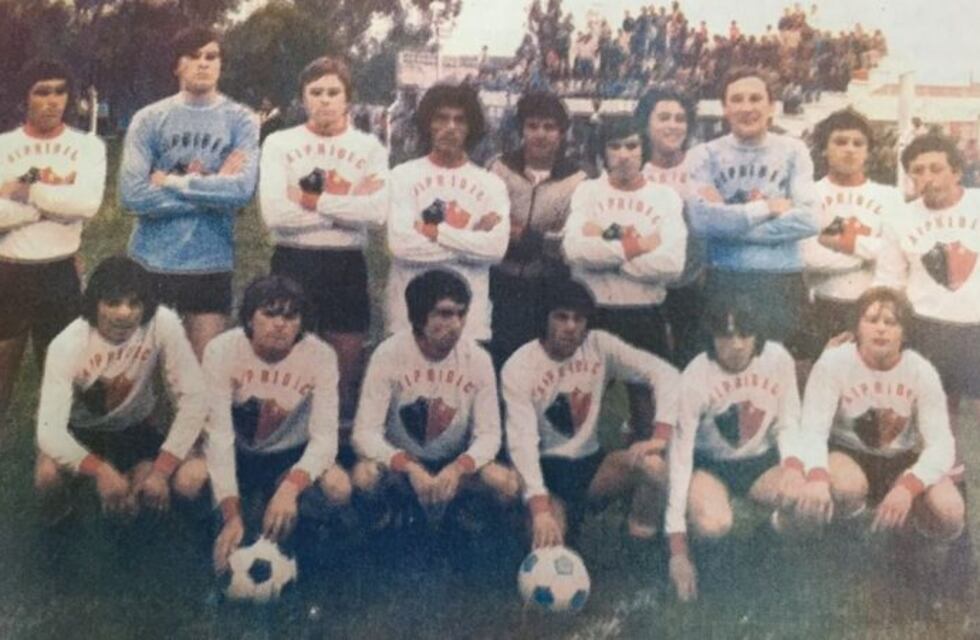 Dybala, un hallazgo de la foto de su padre como futbolista