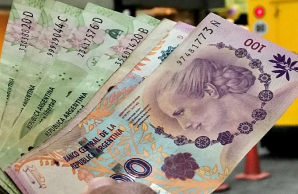 Sigue el pago a estatales riojanos