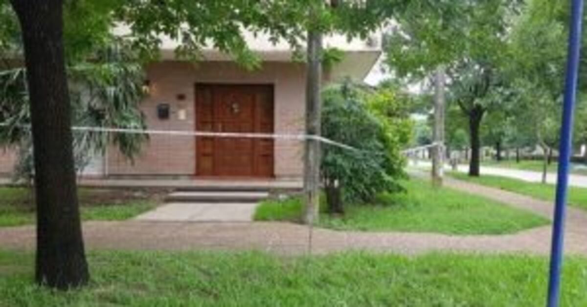 La mujer fue hallada en su casa de El Tru00e9bol.