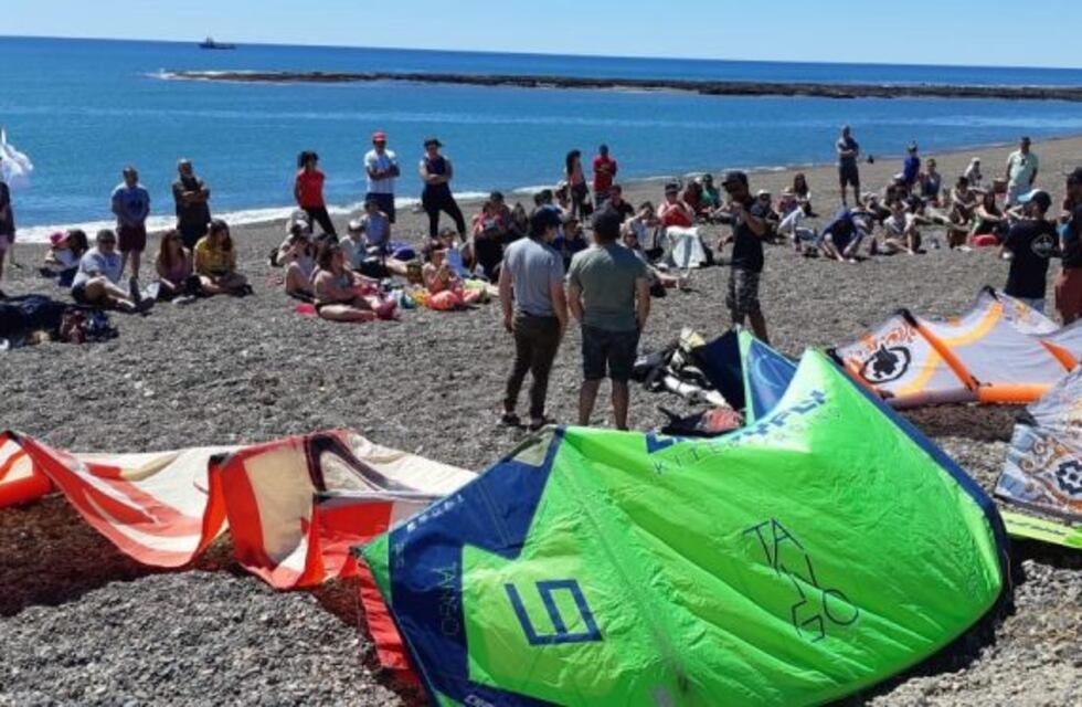 Se realizó una clínica de Kite Surf