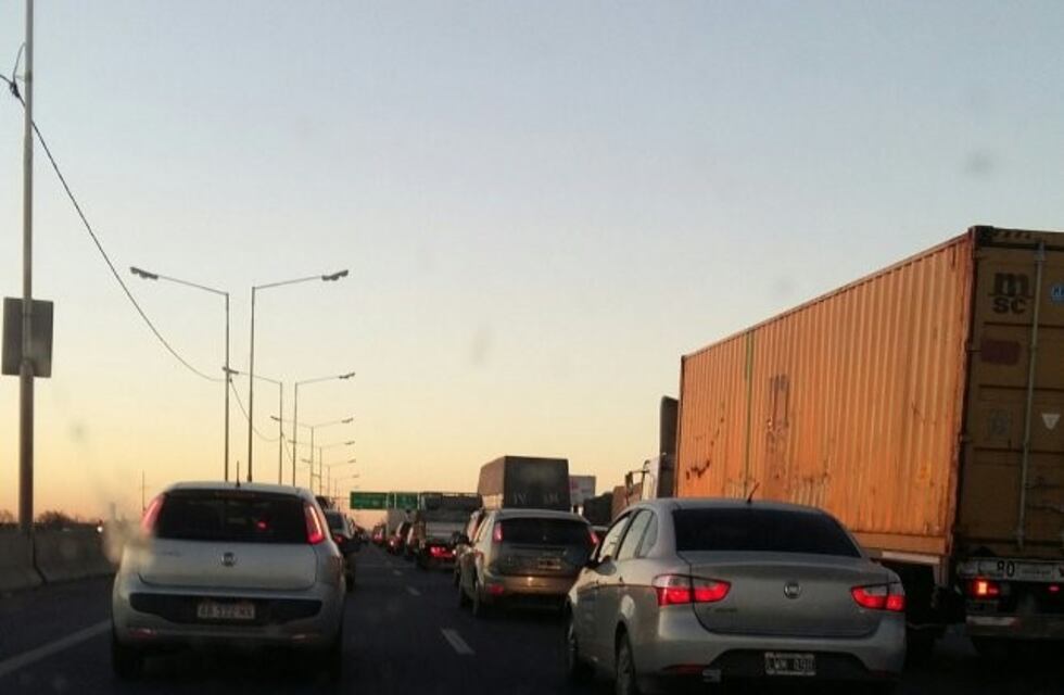 Triple choque en Pellegrini y Circunvalación con varios heridos