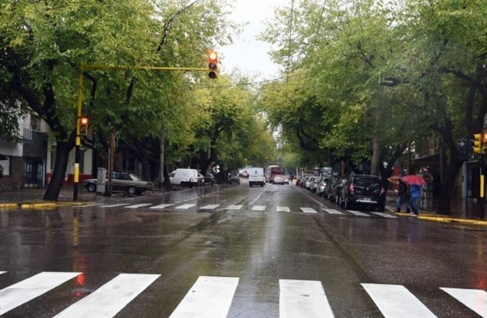 Alerta por tormentas y el ingreso de un frente frío