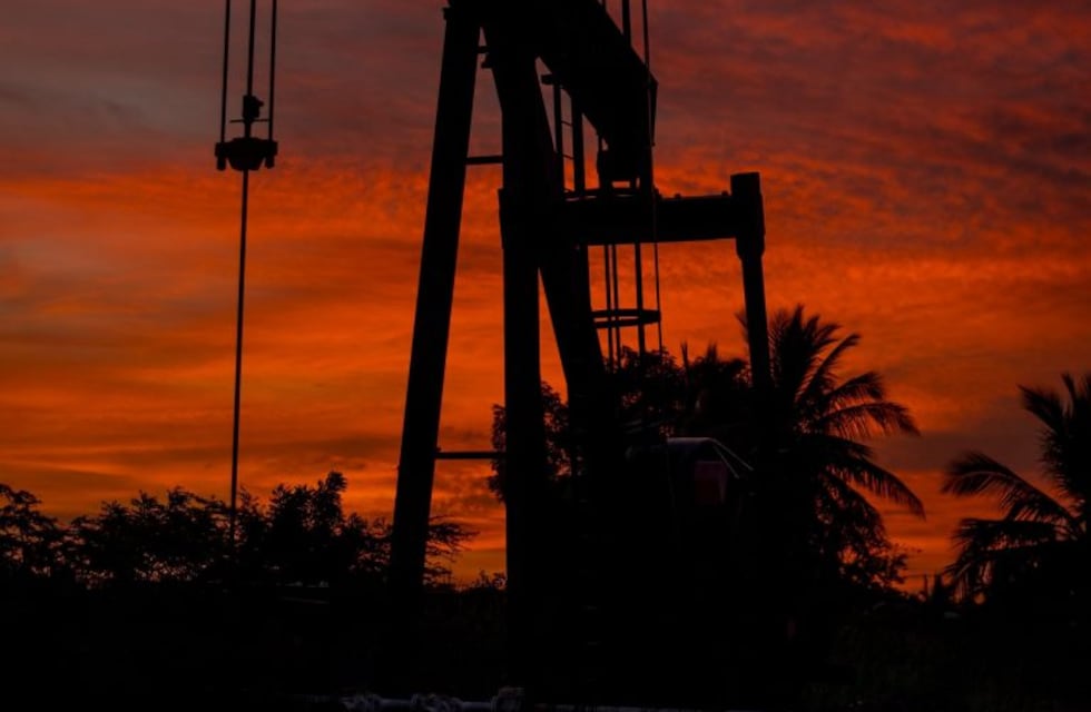 Firmaron el Decreto 479/20 vinculado a la actividad hidrocarburífera