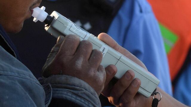 Multas y días de arresto para conductores alcoholizados.