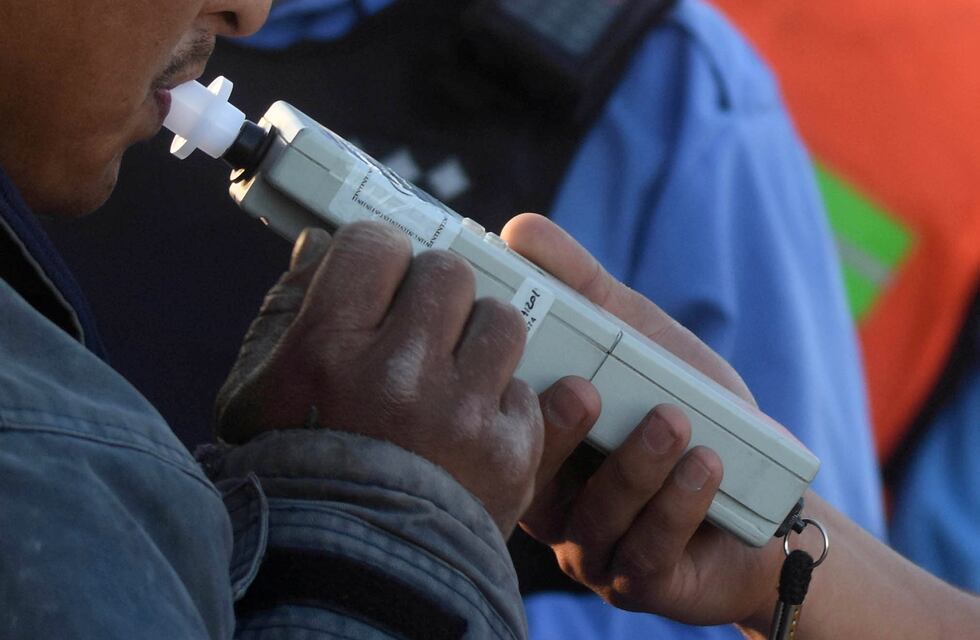 Multas de hasta 153 mil pesos y días de arresto para quienes conduzcan alcoholizados