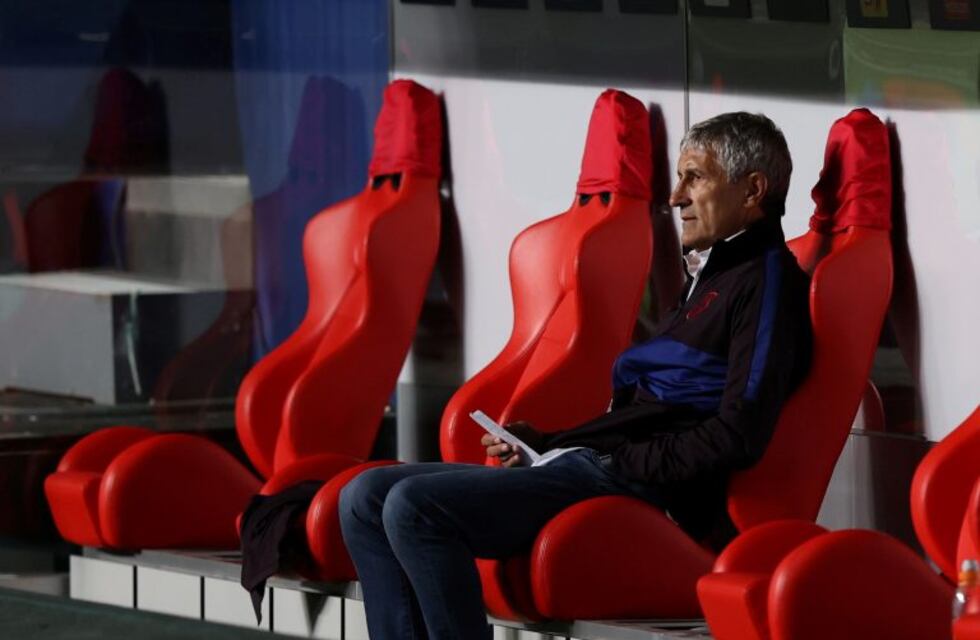 ¿Un técnico argentino para revivir al Barcelona?