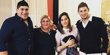 Carina Taffarel y sus hijos\nCrédito: AcciondeLarroque