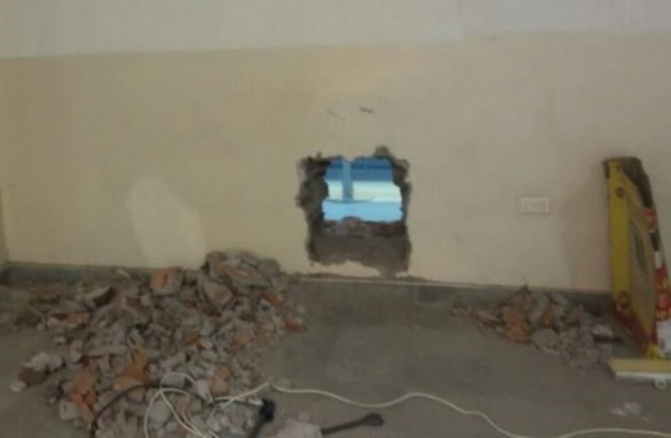 Boqueteros asaltaron una casa de telefonía celular en Recoleta y fueron detenidos en Balvanera