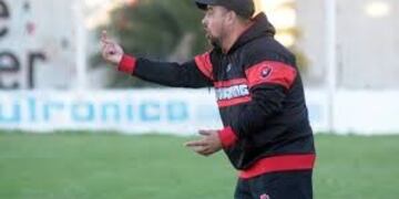 Fito Cuello DT de Sporting