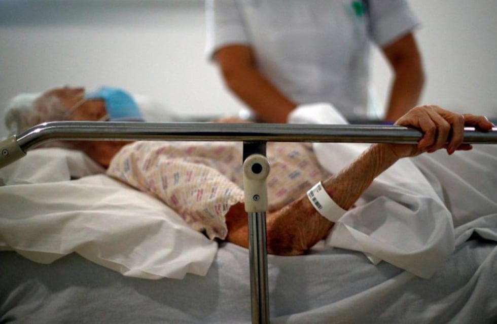 Amenazaron a una enfermera en Córdoba para que abandonara el lugar donde residía