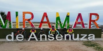 Cicloturismo Miramar de ansenuza\nfoto: bico y amig@s