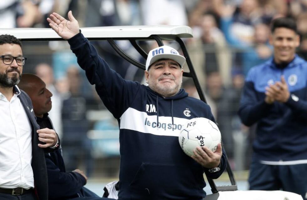 Diego Maradona definió la lista de concentrados para su debut en Gimnasia y Esgrima La Plata