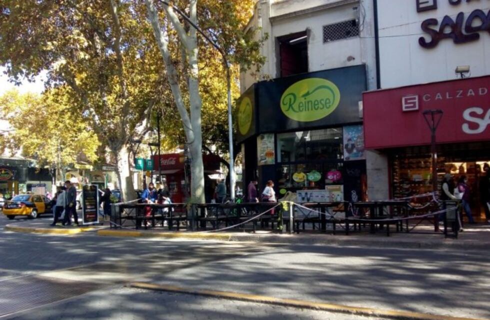 Los gremios se oponen al horario corrido