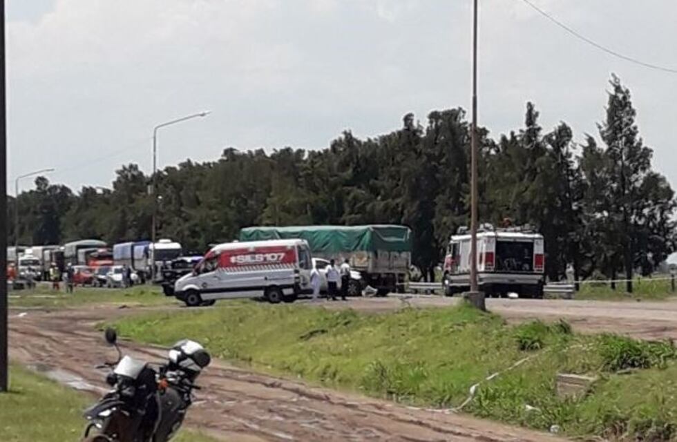 Automovilista murió al ser impactado por un acoplado que se desenganchó de un camión