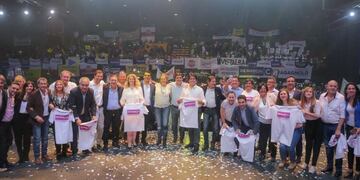 Presentación candidatos de Omar De Marchi en Arena Maipú