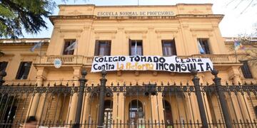 Varios colegios pararon contra la reforma educativa plan secundaria del futuro colegios escuelas tomadas por los estudiantes\u002E (DyN)