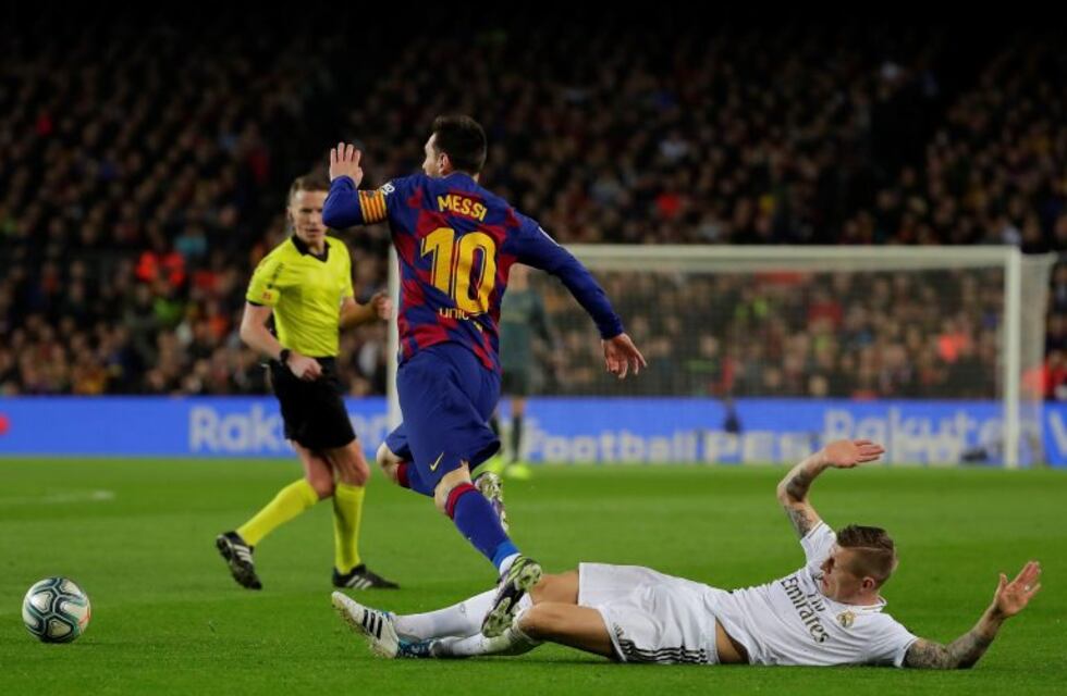 Barcelona empató 0-0 ante Real Madrid en el clásico postergado de la Liga de España