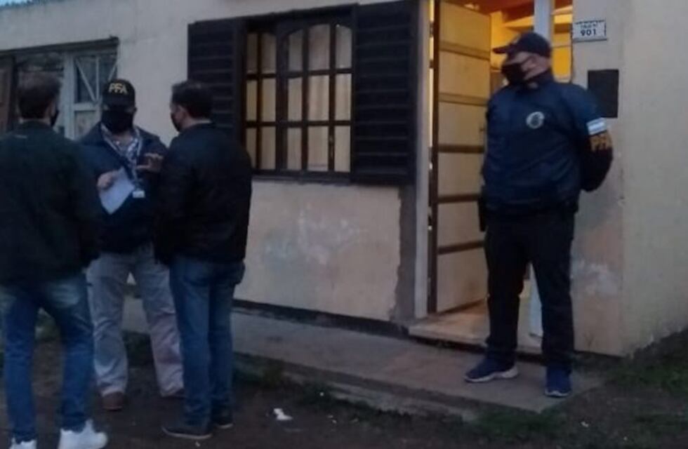 Secuestraron dos kilos de marihuana tras varios allanamientos en Azul