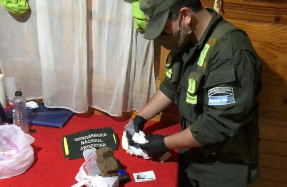 Detuvieron a una mujer que ocultó cocaína en el pañal de su bebé