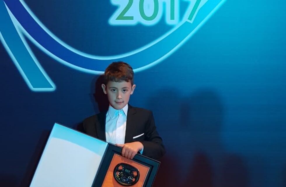 El piloto Thiago Levatti recibió un premio Internacional