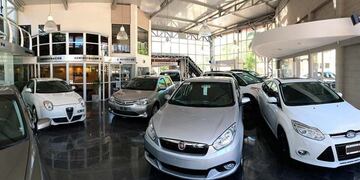 Ataque en una concesionaria\u002E