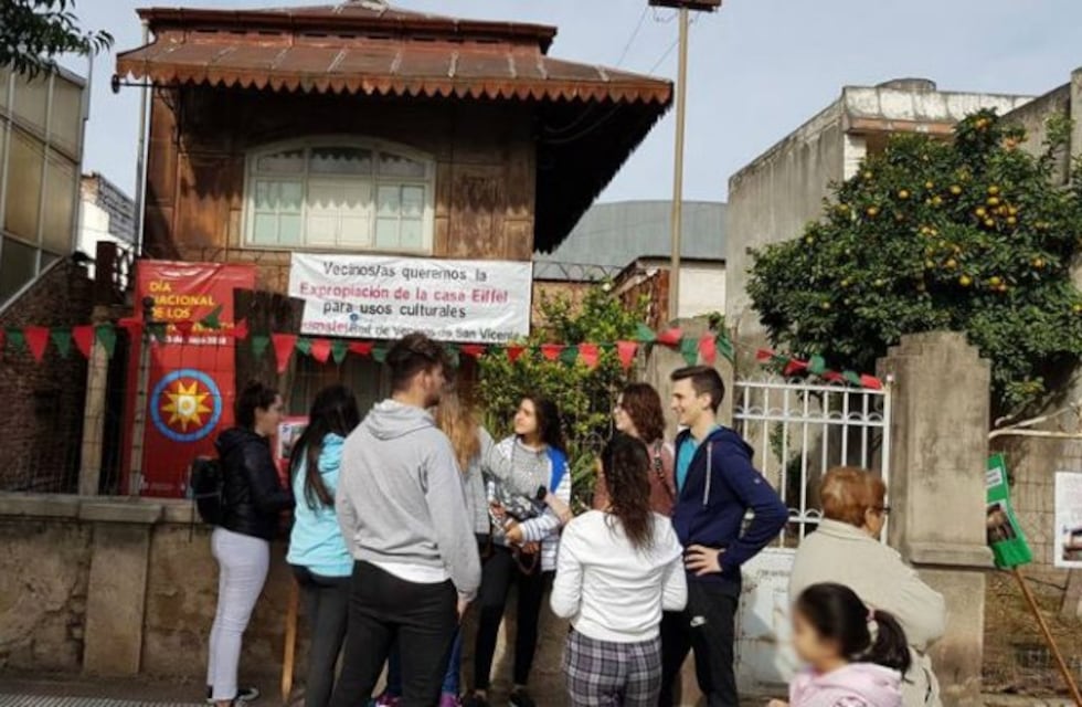 Vecinos de San Vicente piden declarar de "interés municipal" la Casa Eiffel