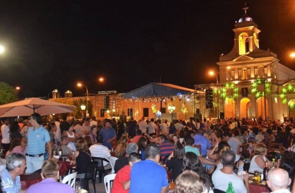 Brochero recibe el nuevo año con su comunidad y turistas en la plaza