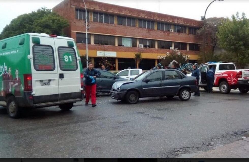 Accidente de tránsito en Av. 58 y 61