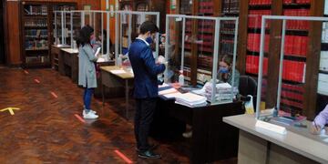 La atención al público en el salón \